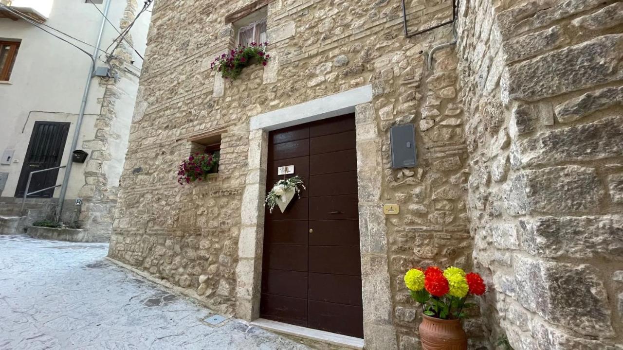 Casa Vacanze Margiu Pater Domus Goriano Sicoli Eksteriør bilde